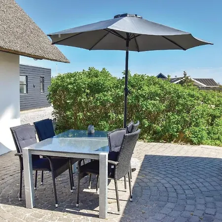 Four-bedroom Holiday In Ringkøbing