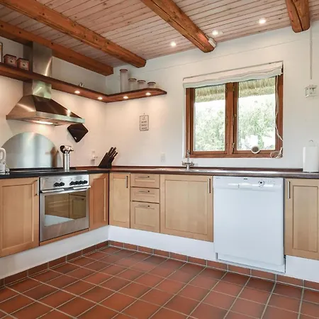 Four-bedroom Holiday In Casa de Férias